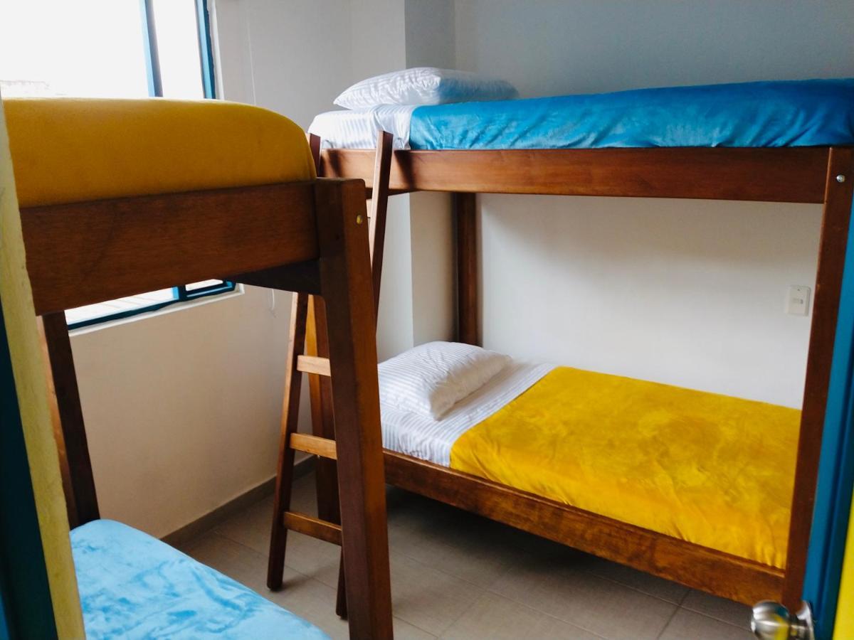Hostal Casa Lantana La Candelaria Bogota Buitenkant foto